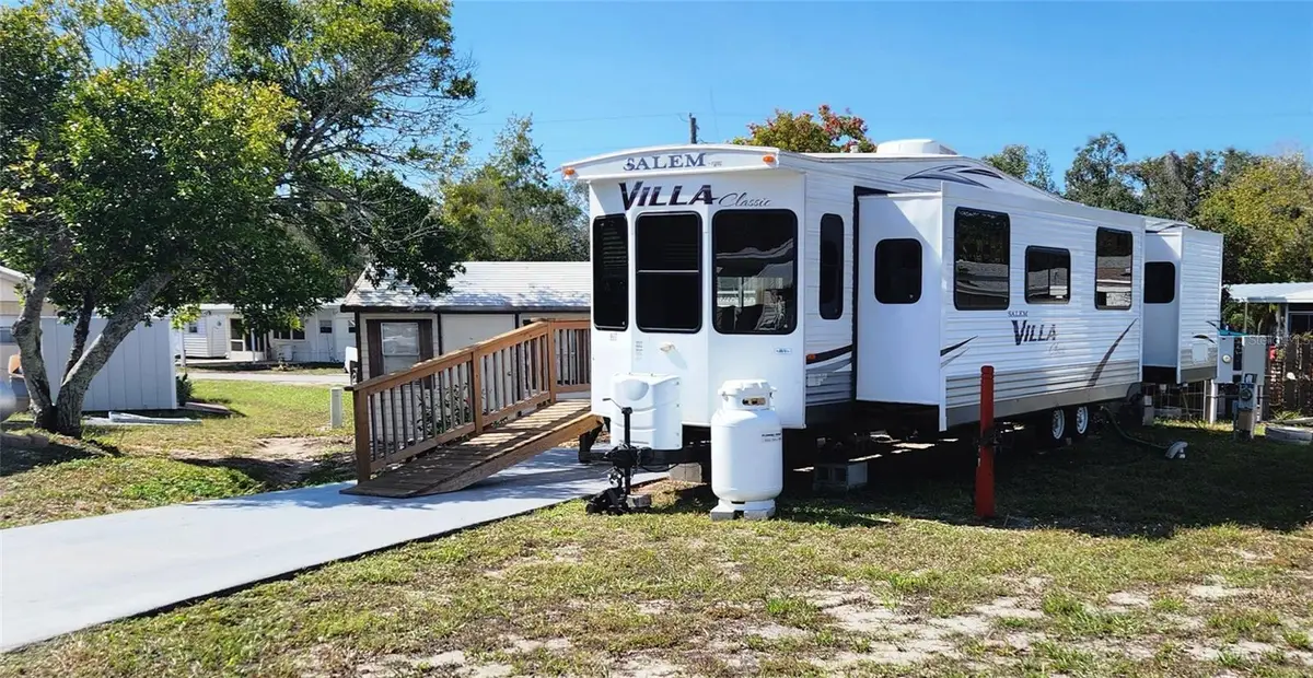 9517 Black Bear Drive, Weeki Wachee, FL 34613 - Image #1