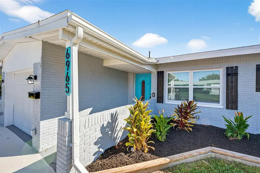 6965 21st Street N, Saint Petersburg, FL 33702 - Image #2