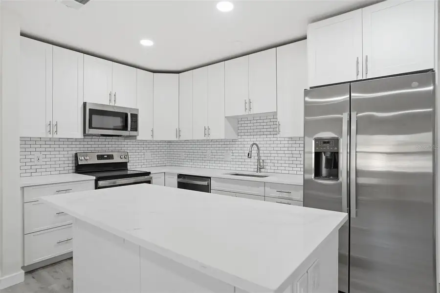 118 Connie Avenue, Tampa, FL 33613 - Image #2