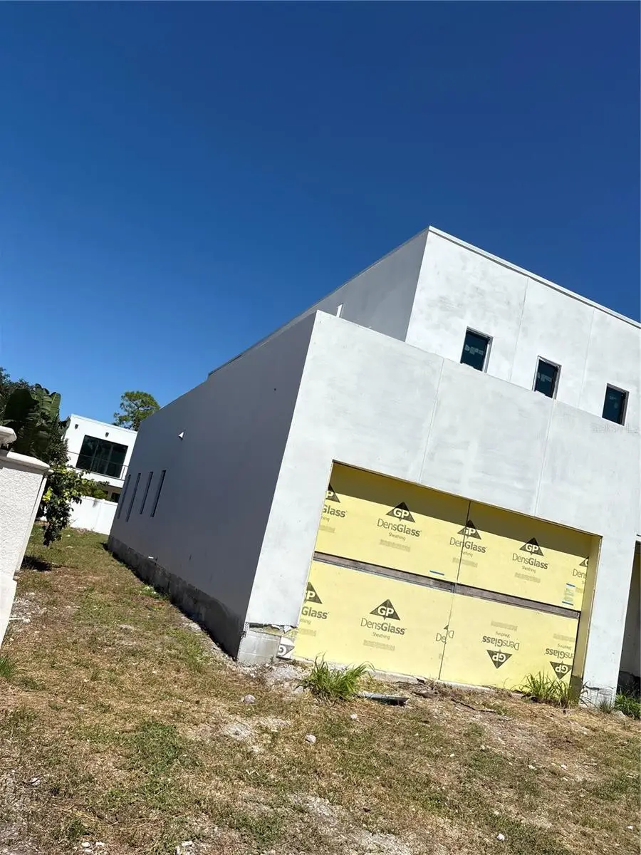 1731 Siesta Drive, Sarasota, FL 34239 - Image #3