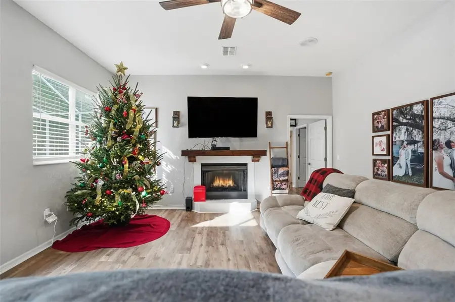 12131 Buckingham Way, Spring Hill, FL 34609 - Image #2