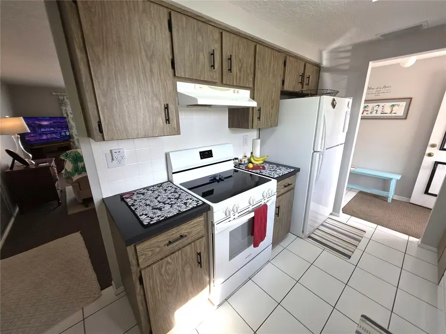 6351 Sutherland Avenue, New Port Richey, FL 34653 - Image #3