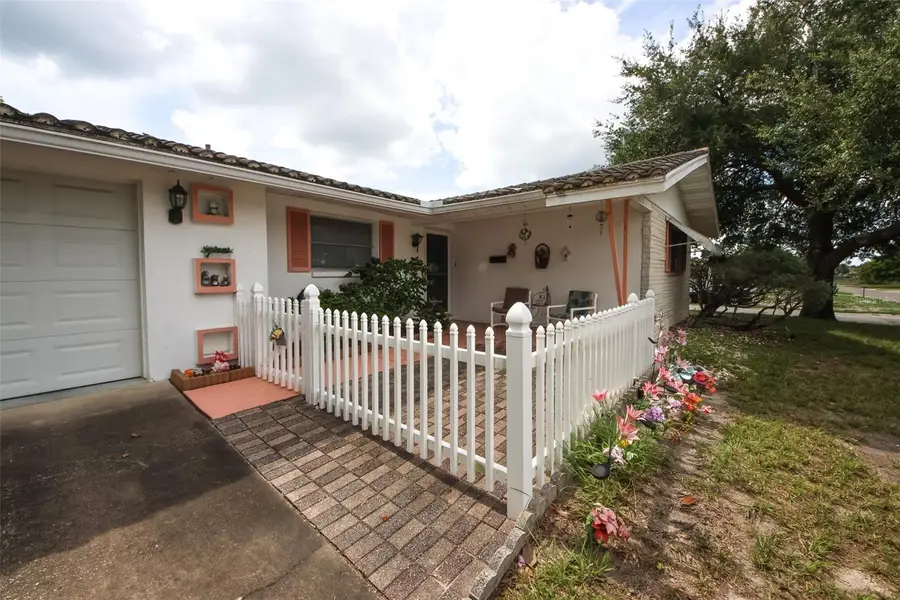 10638 Oak Hill Drive, Port Richey, FL 34668 - Image #3