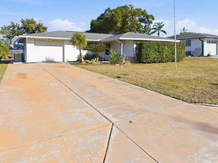 7903 Valmy Lane, Port Richey, FL 34668 - Image #3