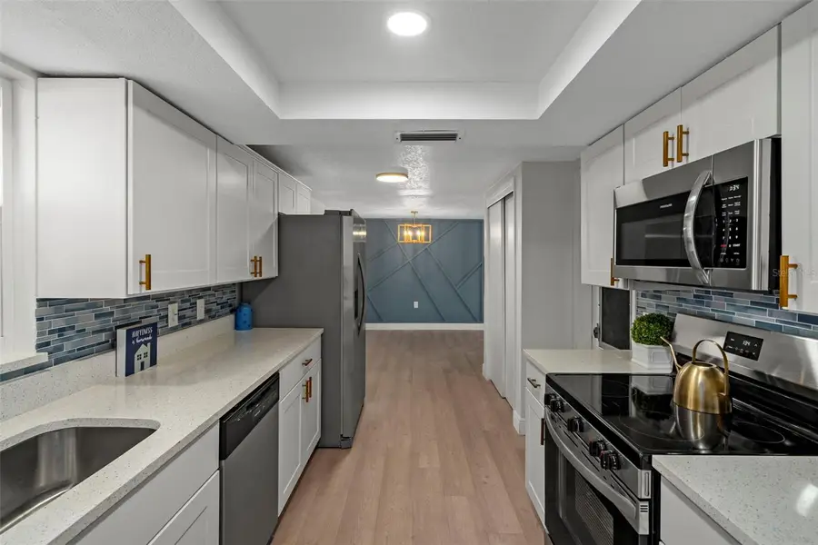 5253 Falcon Drive, Holiday, FL 34690 - Image #2