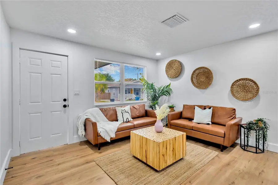 1708 Preston Street S, Saint Petersburg, FL 33712 - Image #3