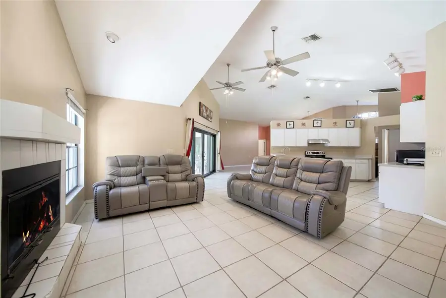 2813 Aston Avenue, Plant City, FL 33566 - #3