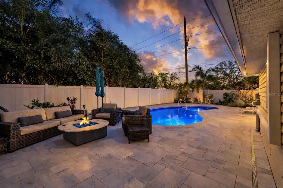 427 Villagrande Avenue S, Saint Petersburg, FL 33707 - #3