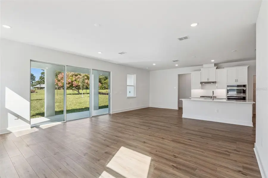 647 Emerald Grove Drive, Apopka, FL 32703 - #2