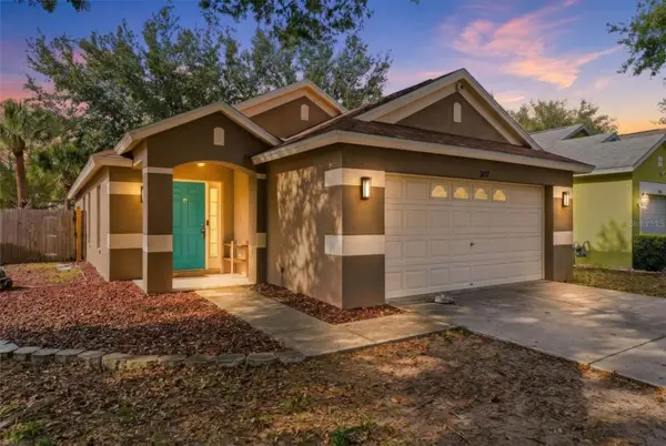 302 Summer Sails Drive, VALRICO, FL 33594