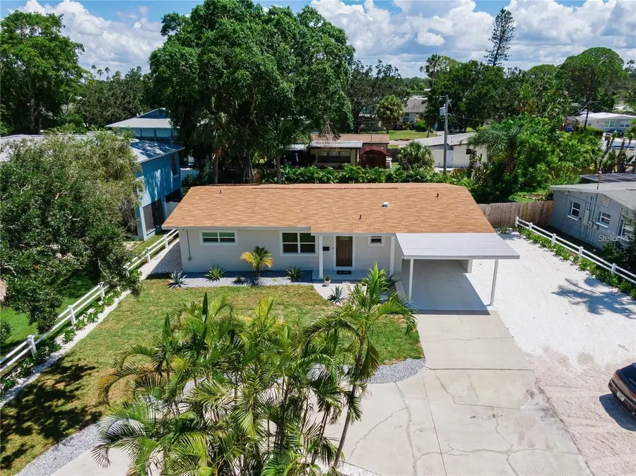 4135 Shore Acres Boulevard Ne, Saint Petersburg, FL 33703 - #2