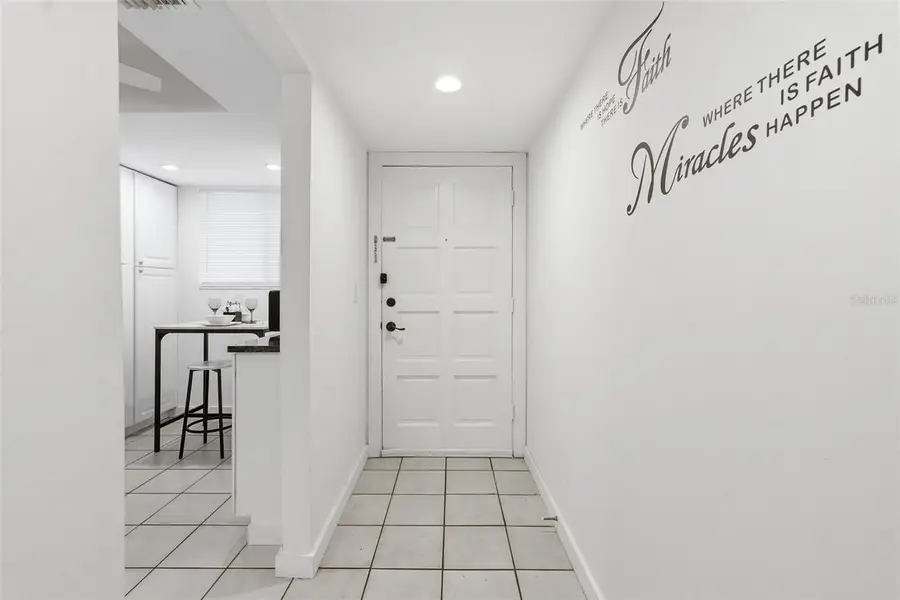 6340 Newtown Circle #40A2, Tampa, FL 33615 - #3