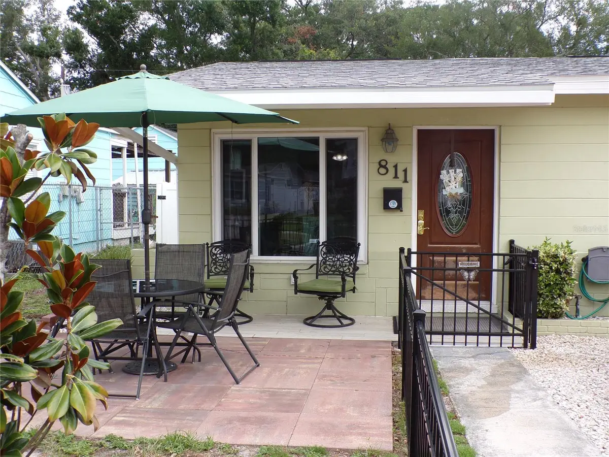 811 48th Avenue N, Saint Petersburg, FL 33703 - #1