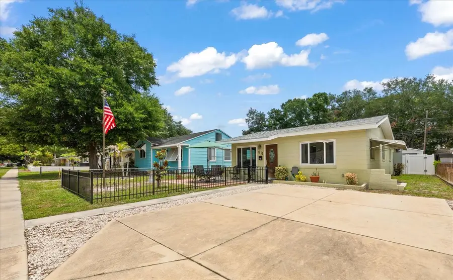 811 48th Avenue N, Saint Petersburg, FL 33703 - #3