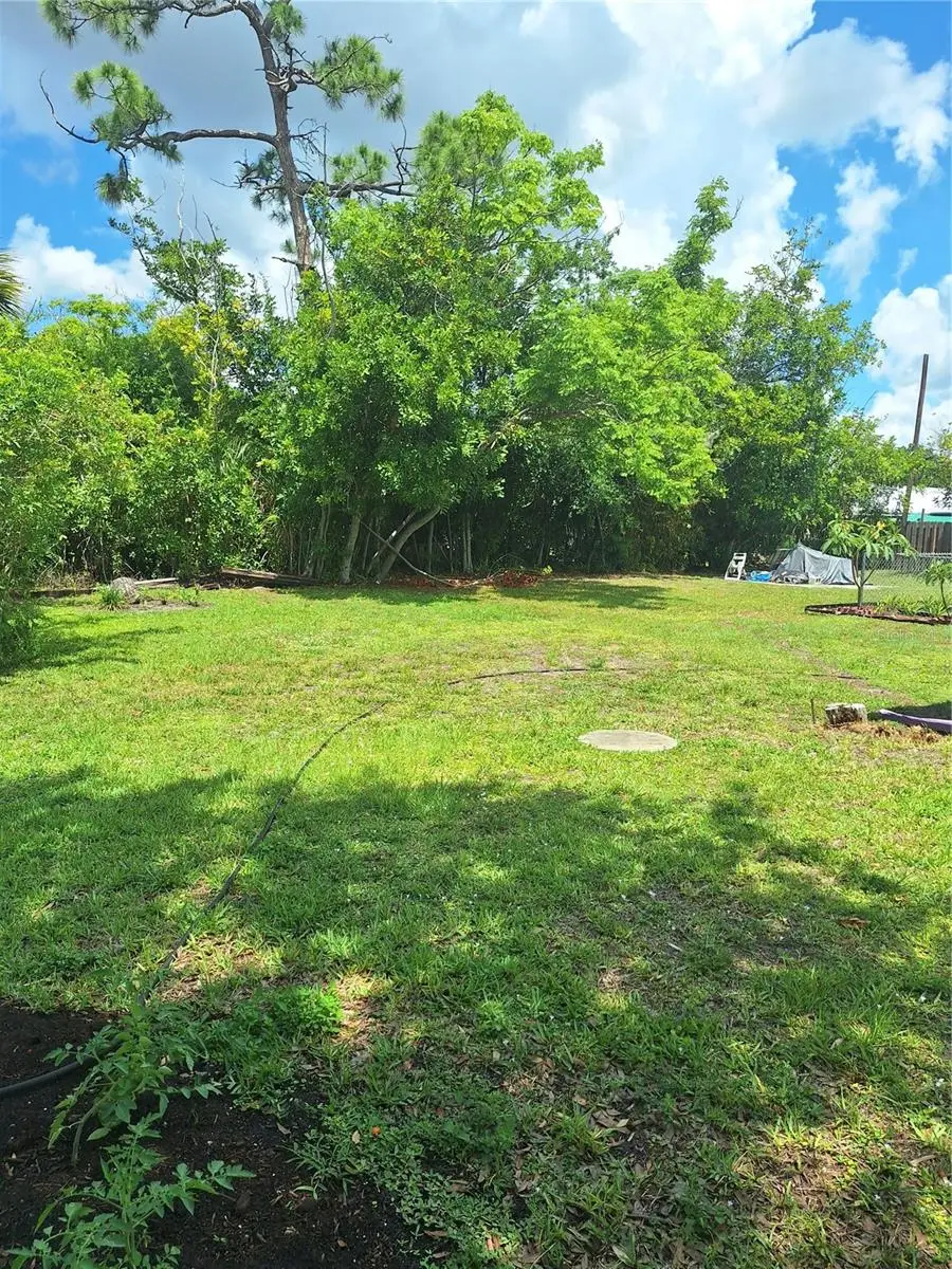 402 Cicero Street Nw, Port Charlotte, FL 33948 - #2