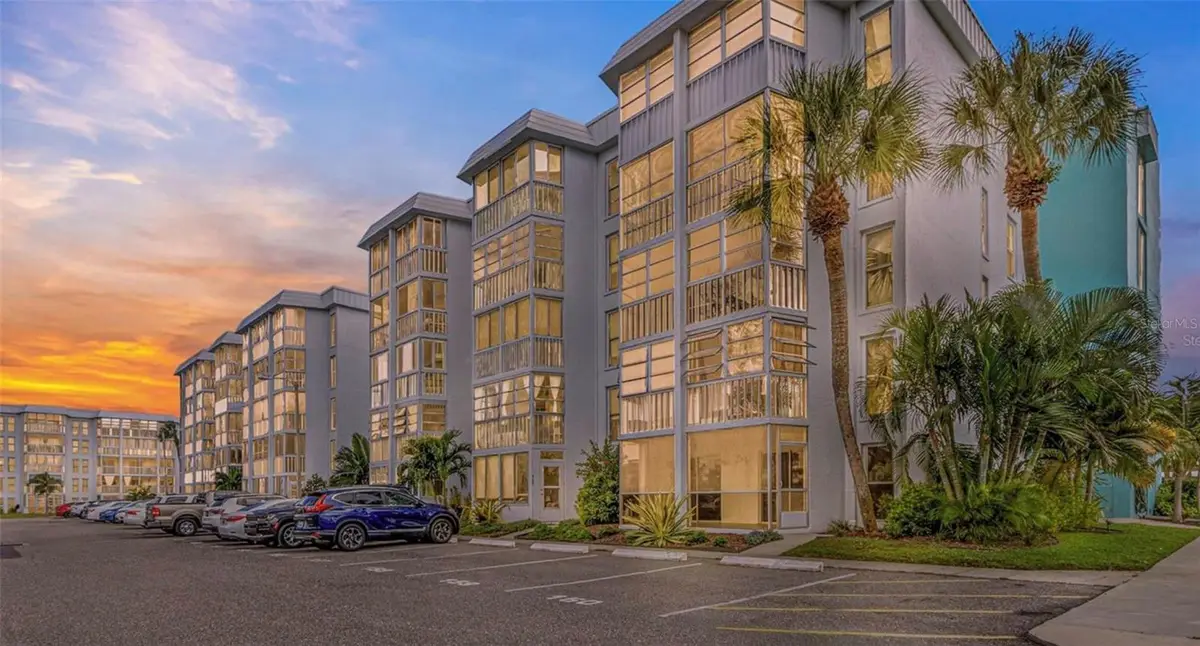4908 38th Way S #303, Saint Petersburg, FL 33711 - #1