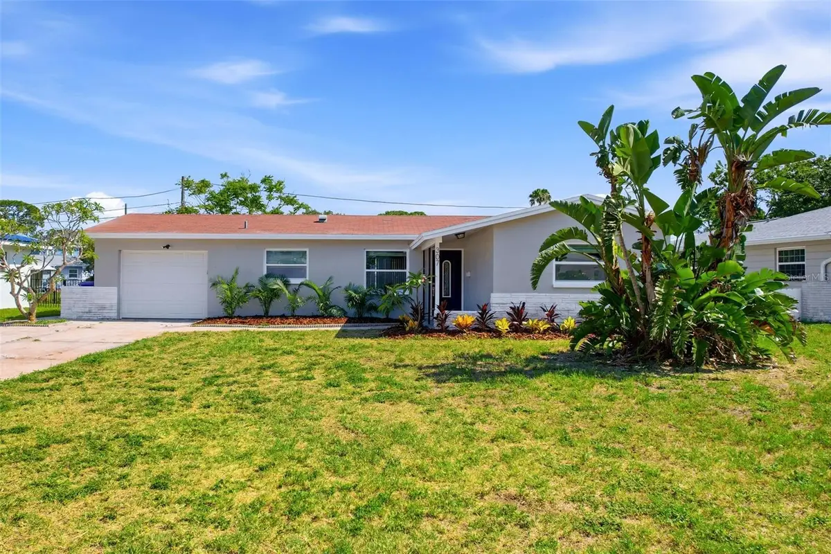 307 87th Avenue Ne, Saint Petersburg, FL 33702 - #1