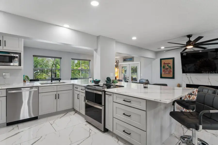 6245 Warren Ave, New Port Richey, FL 34653 - #2