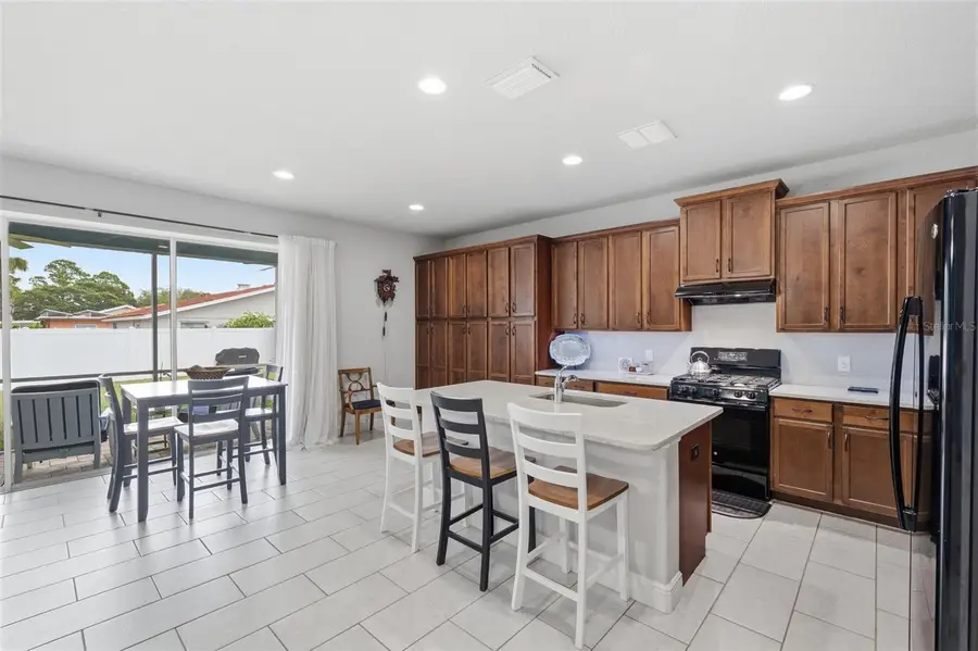 123 N Florida Avenue, Tarpon Springs, FL 34689 - #2