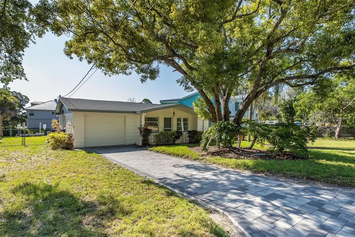3318 Pineview Drive, Holiday, FL 34691 - #1