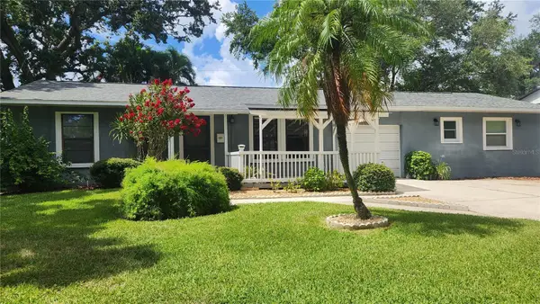 155 69th Avenue N, ST PETERSBURG, FL 33702