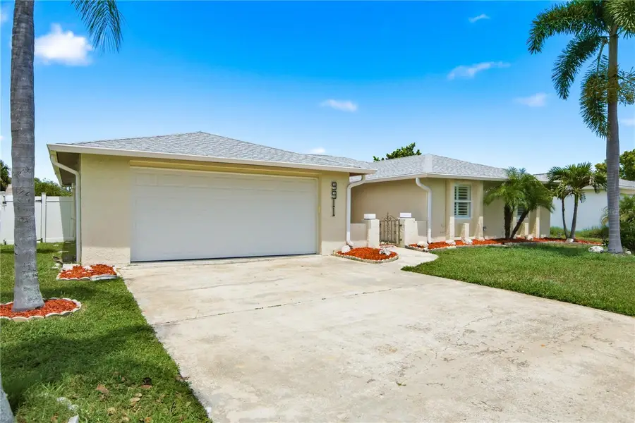 9911 Island Harbor Drive, Port Richey, FL 34668 - #3