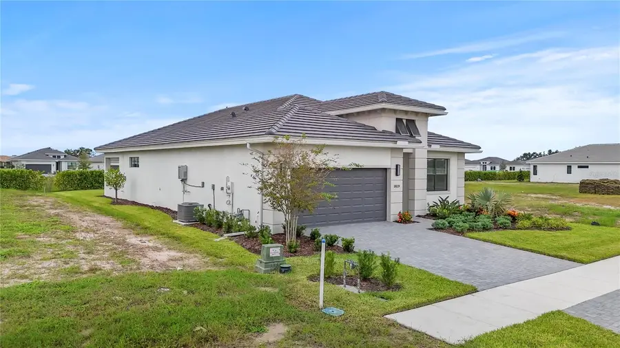18119 Cresswind Terrace, Lakewood Ranch, FL 34211 - #2