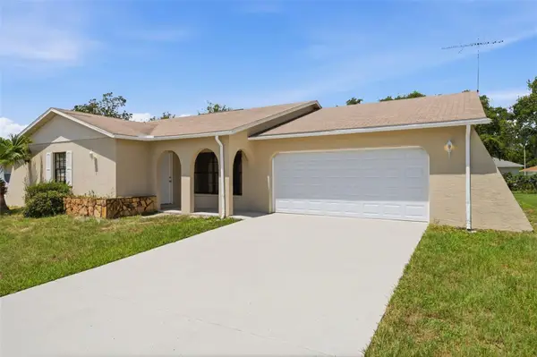 18813 Green Park Road, HUDSON, FL 34667