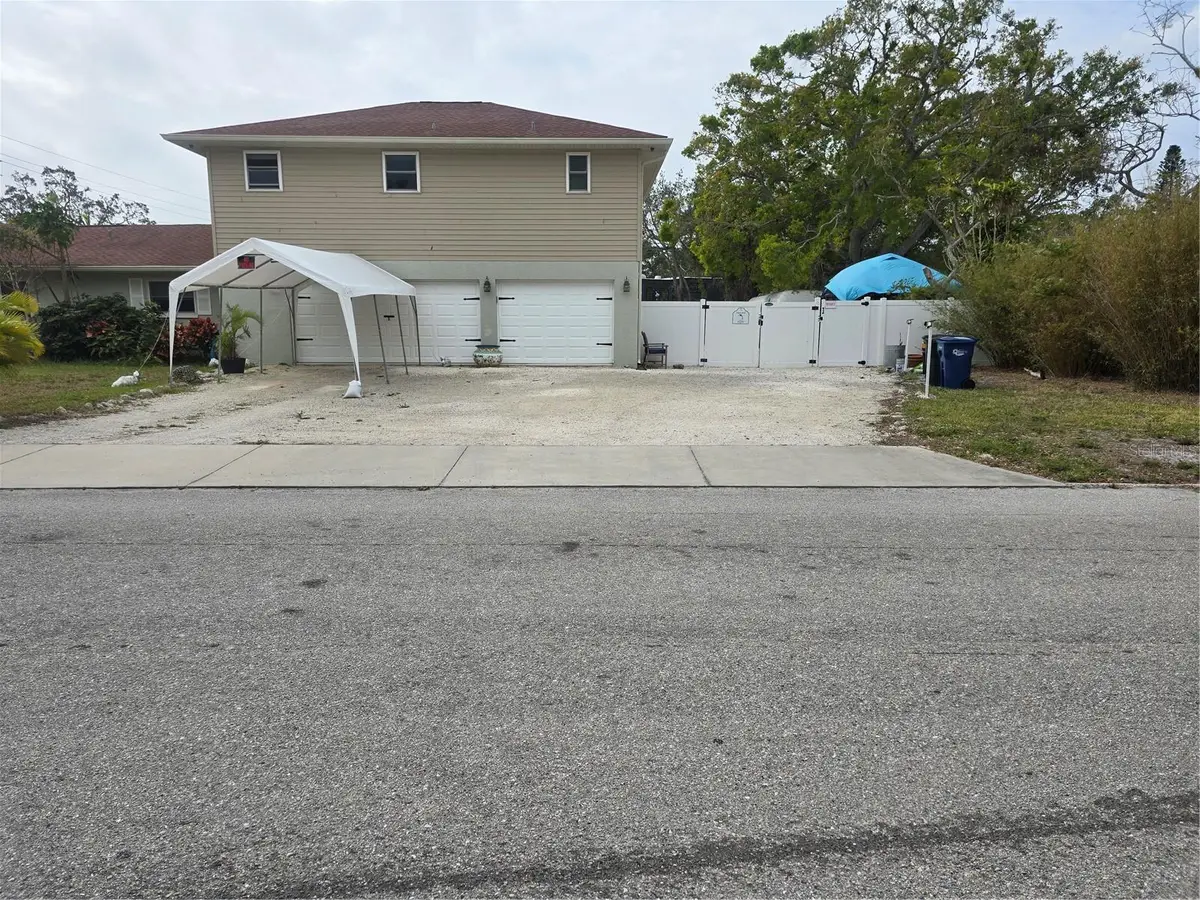 108 W 75th Street, Bradenton, FL 34209 - #1
