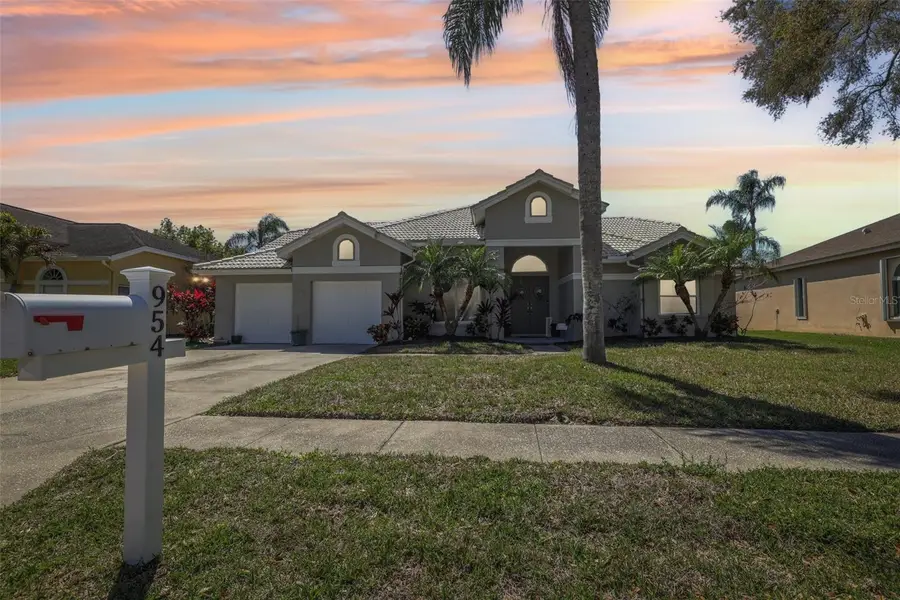954 Cobblestone Lane, Tarpon Springs, FL 34688 - #2