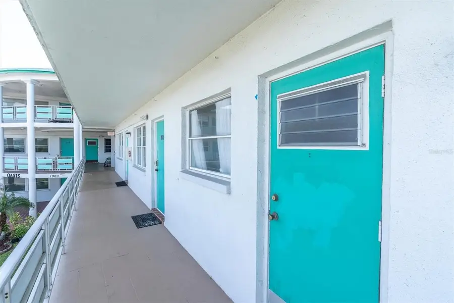 1900 59th Avenue N #212, Saint Petersburg, FL 33714 - #3