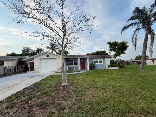 3221 Roxbury Drive, HOLIDAY, FL 34691