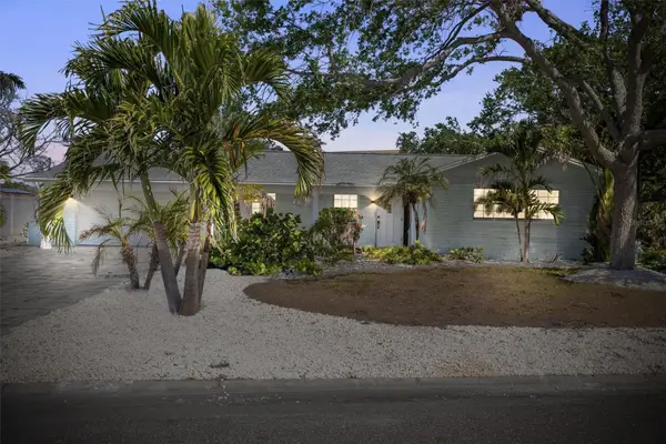 10001 S Yacht Club Drive, TREASURE ISLAND, FL 33706