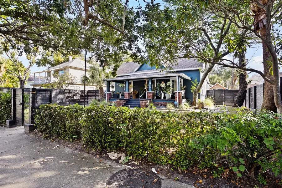 517 8th Street N, Saint Petersburg, FL 33701 - #2