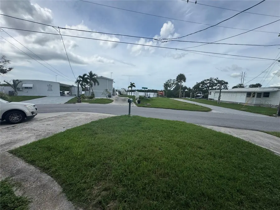 802 River View Lane, Tarpon Springs, FL 34689 - #3