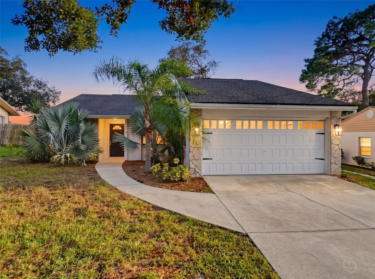 1112 E Lemon Street, Tarpon Springs, FL 34689 - #1