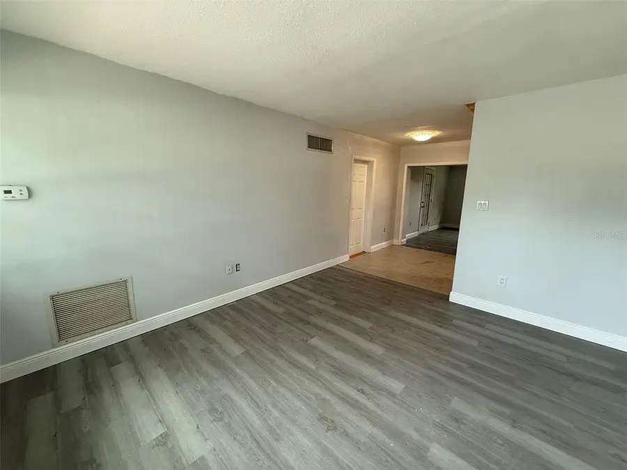 953 Cedarwood Avenue, Dunedin, FL 34698 - #3