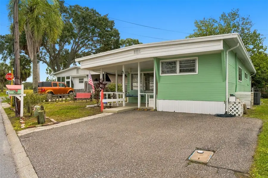 752 Driftwood Lane, Tarpon Springs, FL 34689 - #3