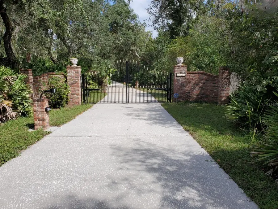 5422 Cyril Drive, Dade City, FL 33523 - #2