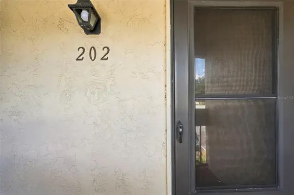 2400 Winding Creek Boulevard #3-202, CLEARWATER, FL 33761