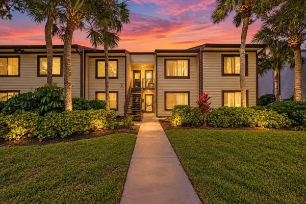 349 Moorings Cove Drive #1, TARPON SPRINGS, FL 34689