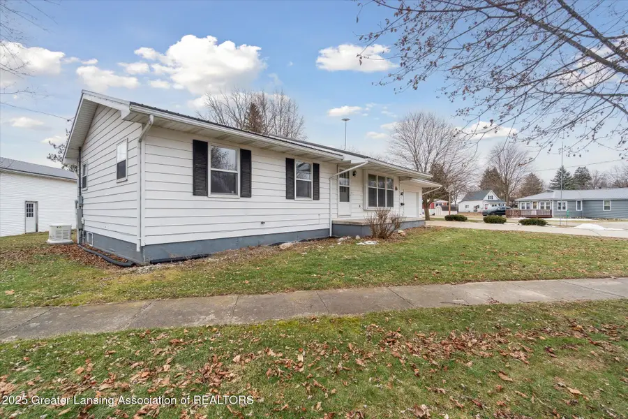 411 W Elba Street, Perrinton, MI 48871 - #2