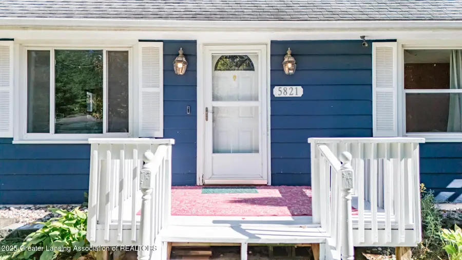5821 Schafer Road, Lansing, MI 48911 - Image #2