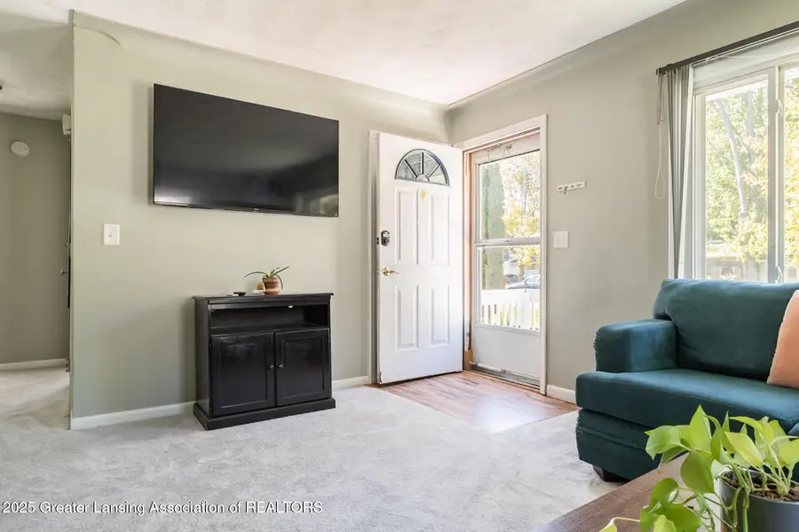 5821 Schafer Road, Lansing, MI 48911 - Image #3