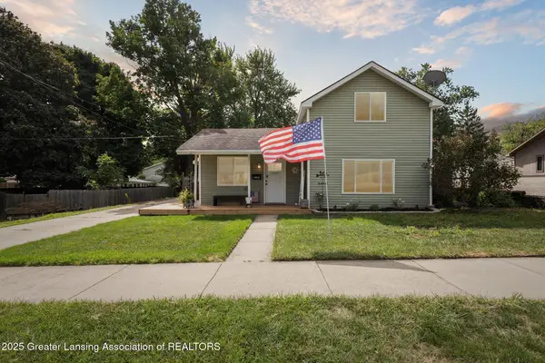 606 E Railroad Street, St. Johns, MI 48879