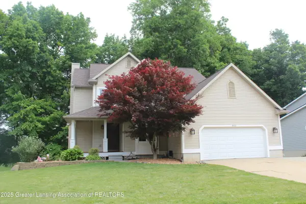 8522 Ember Glen Pass, Lansing, MI 48917