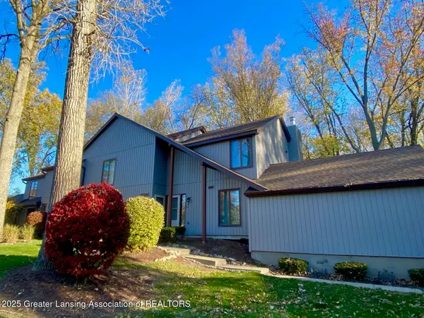 1853 Burrwood Circle, East Lansing, MI 48823