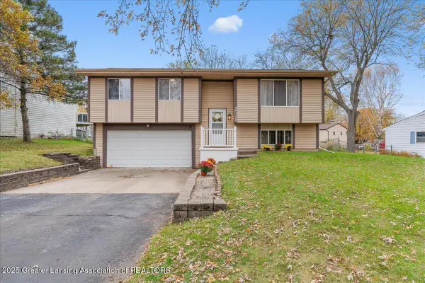 1511 Waxwing Drive, DeWitt, MI 48820