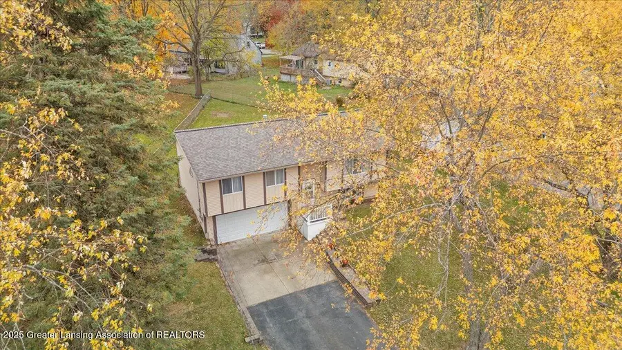 1511 Waxwing Drive, Dewitt, MI 48820 - Image #2