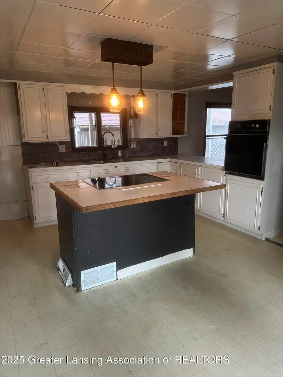 9469 Rossman Highway, Eaton Rapids, MI 48827 - Image #3